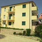 Apartament Mia *